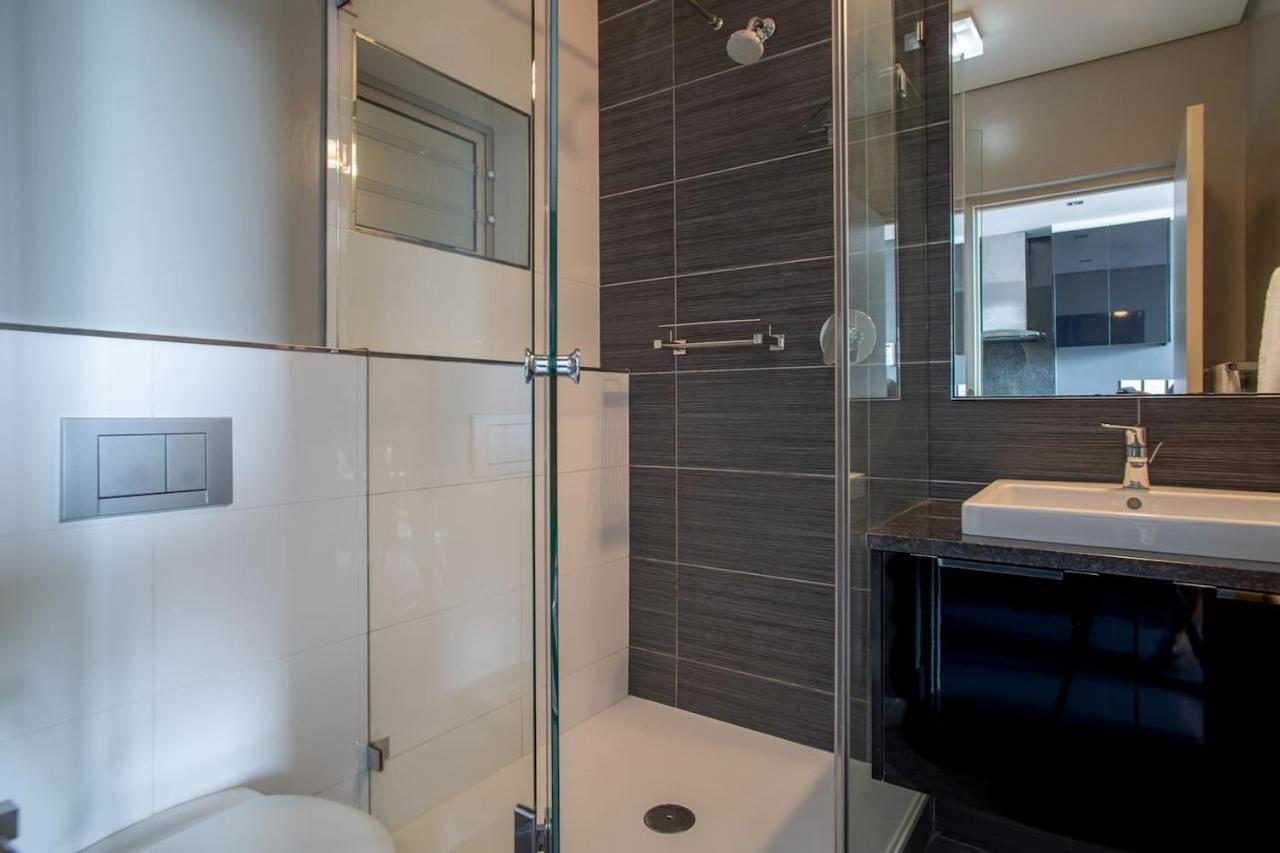 Lux Andringa Walk Apartments Стелленбос Екстер'єр фото