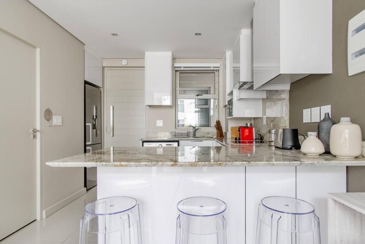 Lux Andringa Walk Apartments Стелленбос Екстер'єр фото