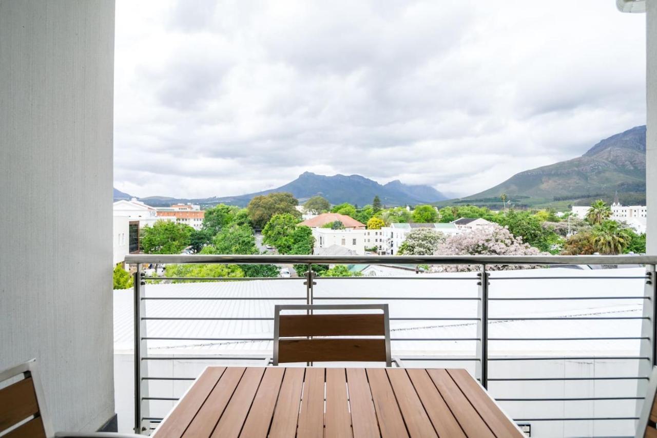 Lux Andringa Walk Apartments Стелленбос Екстер'єр фото