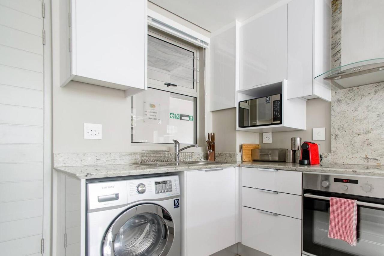 Lux Andringa Walk Apartments Стелленбос Екстер'єр фото