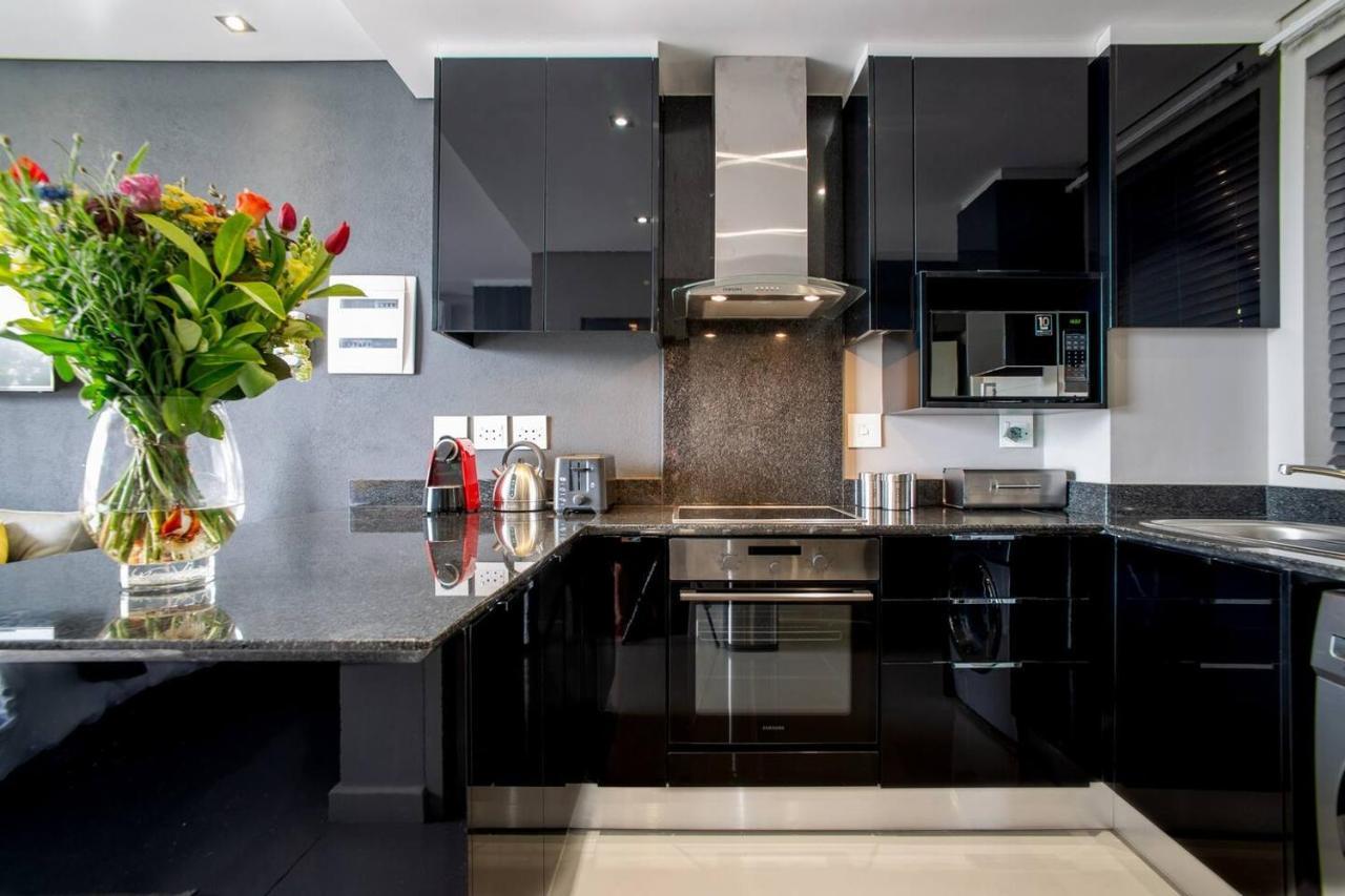 Lux Andringa Walk Apartments Стелленбос Екстер'єр фото