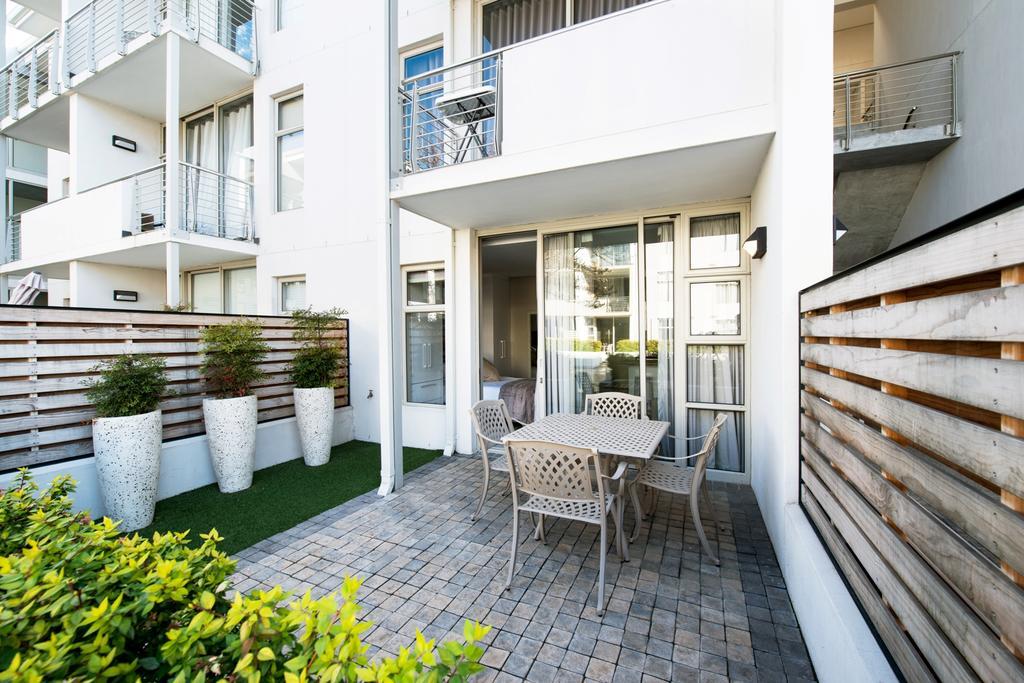 Lux Andringa Walk Apartments Стелленбос Екстер'єр фото