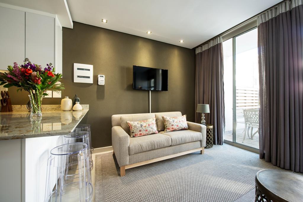 Lux Andringa Walk Apartments Стелленбос Екстер'єр фото