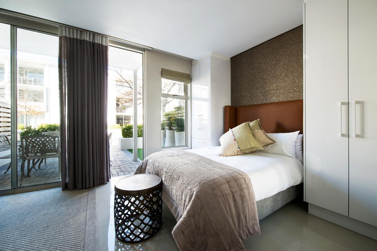 Lux Andringa Walk Apartments Стелленбос Екстер'єр фото